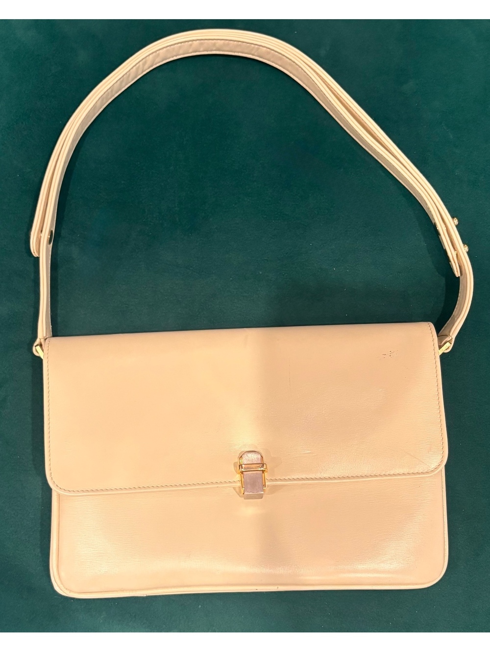 Launer London Gorgeous Vintage Rare Butter Yellow Handbag